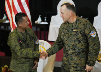 China warns as US, Philippines stage combat drills