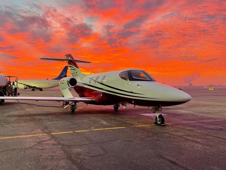 A former Air Force pilot who now flies private jets shares what her job is like — it’s not as glamorous as people may think