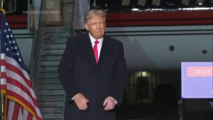 Trump could use mug shot as a political device