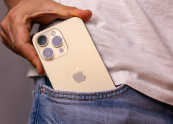 iPhone 15 Pro Max could come with a periscope lens enabling 5-6x optical zoom