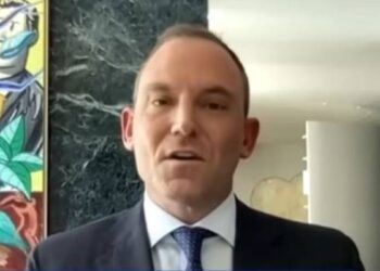 This CEO has issued a dire warning about US real estate, saying areas will be ‘destroyed’ — but he still likes this 1 niche. What it is and how to invest in it