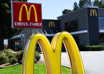 A McDonald’s made a pair of 10-year-olds work without pay and sometimes until 2 a.m., federal authorities say A McDonald’s made a pair of 10-year-olds work without pay and sometimes until 2 a.m., federal authorities say