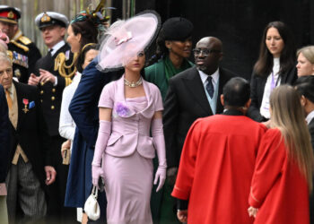 Katy Perry looking for her seat has become the coronation’s 1st meme