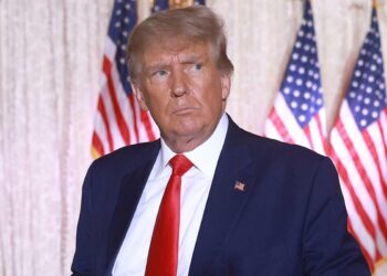 Donald Trump Sometimes Showed Classified Docs to Mar-a-Lago Visitors, According to Witnesses