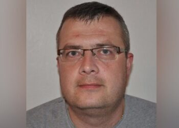 IT worker on sick leave for 15 years sues over no pay rise