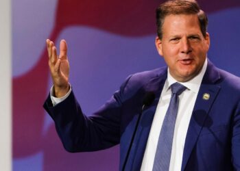 New Hampshire GOP Gov. Chris Sununu says any Republican in the presidential race who isn’t ‘hitting Donald Trump hard right now’ is ‘doing the entire party a disservice’