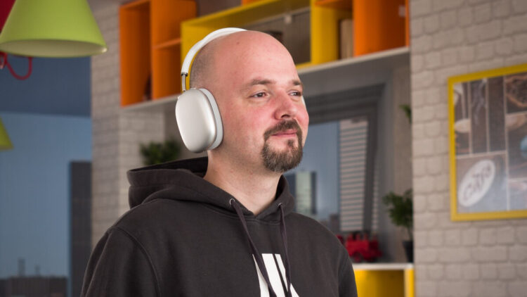 $100 off on Apple’s AirPods Max at Amazon: all color options