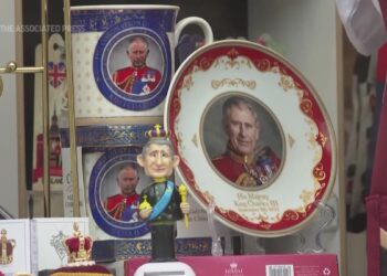 Royal memorabilia a hit as UK coronation nears