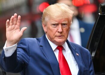 New glimpse into documents case suggests a fateful new reckoning is looming over Trump