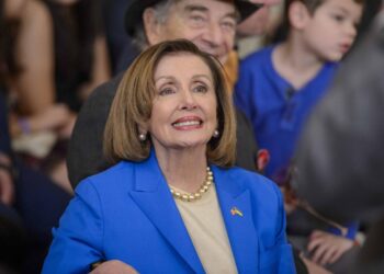 Grant Cardone Asks How Politicians That Make 0k Suddenly Become Multimillionaires — Here’s the Harsh Reality