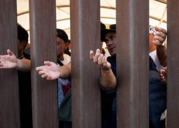 U.S. immigration system under strain as pandemic-related asylum restrictions known as Title 42 expire