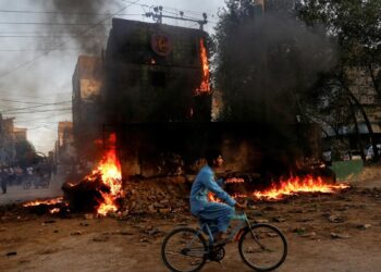 Pakistan court orders release of over 120 supporters of ex-PM Imran Khan