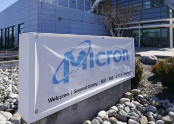 China tells tech manufacturers to stop using Micron chips, stepping up feud with United States
