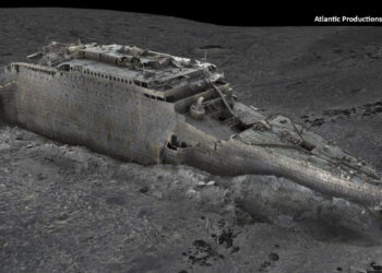 First full-size 3D scan of Titanic shows shipwreck in new light