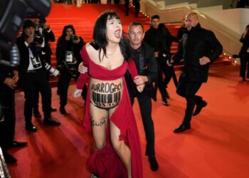 Cannes film festival accused of refusing entry to critic of controversial film