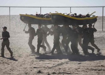 Navy SEAL Instructors ‘Hunted’ Weaker Candidates Amid Poor Medical Care, Drug Use