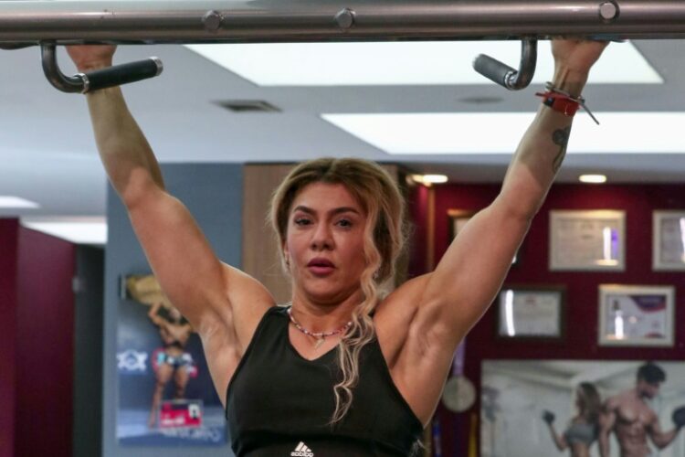 Iraqi Kurdish bodybuilder breaks down gender barriers
