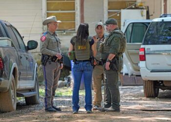 Woman accused of hiding suspected gunman who killed 5 in Texas arrested, sheriff says