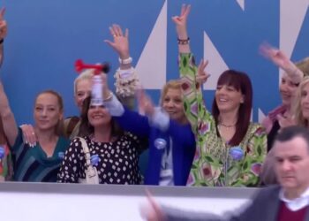 Greece’s ruling Conservatives win parliamentary vote