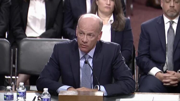 ‘You put all your eggs in one basket,’ Senator tells failed bank ex-CEO