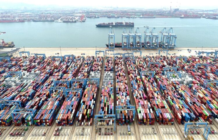China’s shrinking imports, slower exports growth darken economic outlook