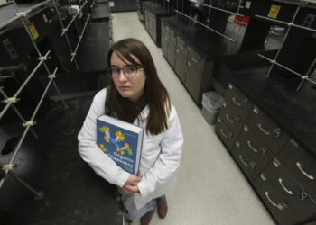 Community college transfers derail students