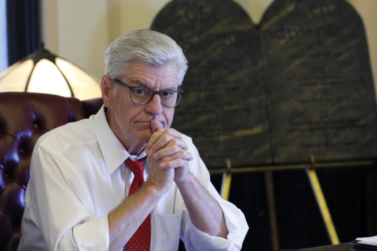 Mississippi ex-governor releases texts in welfare scandal