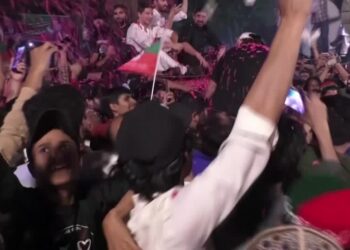 Khan’s supporters welcome him home with rose petals