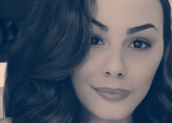 I’m a trans woman in an all-male Georgia prison. Here’s what a day in my life is like, from working as a law clerk to cooking with friends.