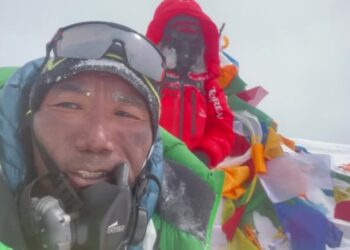 Mount Everest record-breaker sees ‘no future’ in Nepal