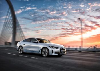 BMW reveals three new EVs for its summer 2023 lineup