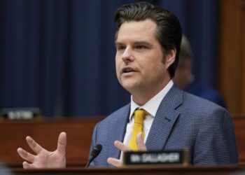 Passing debt deal without Republican majority would ‘likely trigger an immediate motion’ to oust McCarthy