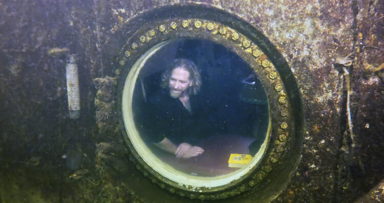 Florida man sets record for living underwater