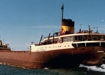 Was Gordon Lightfoot’s song about the Edmund Fitzgerald accurate?