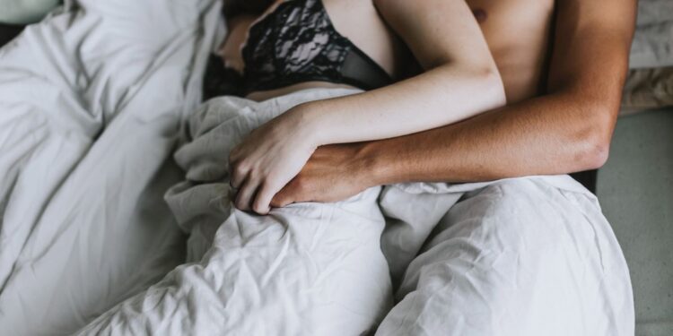 Should You Sleep In Underwear Or Go Commando? Doctors Have Thoughts.