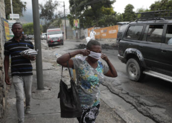 5 killed in Haiti as vigilante crowds target suspected gangs 5 killed in Haiti as vigilante crowds target suspected gangs