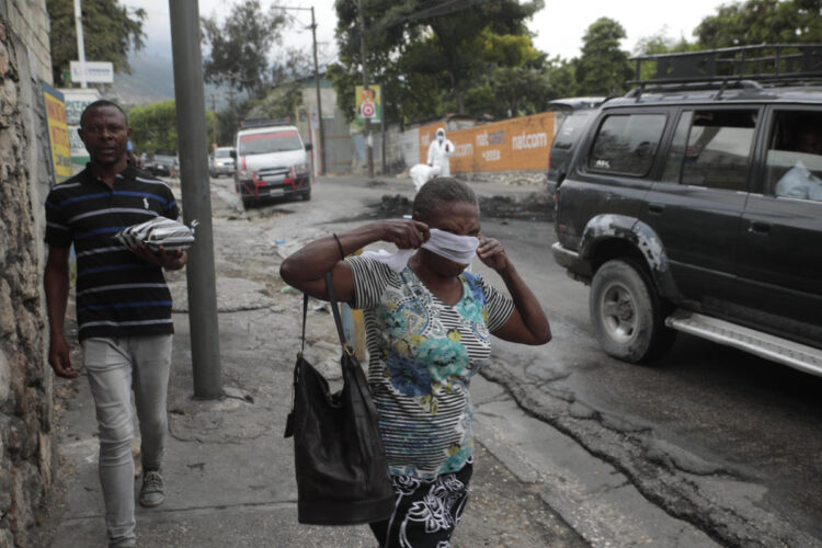 5 killed in Haiti as vigilante crowds target suspected gangs