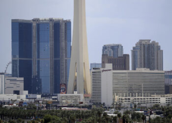 Long-unfinished blue Strip tower sets date for grand opening