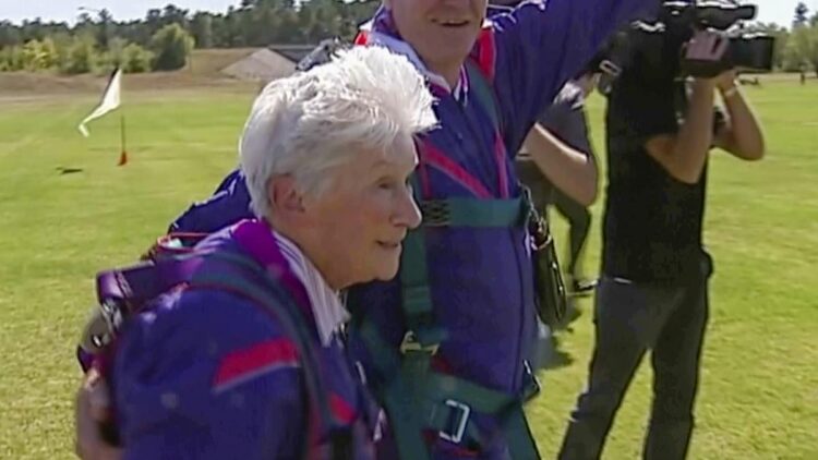 Australian police use Taser on 95-year-old with dementia who held steak knife