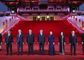 China’s Xi meets Central Asian leaders; calls for trade, energy development