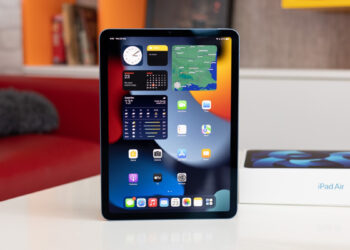 Portable workhorse M1 iPad Air is an absolute catch right now