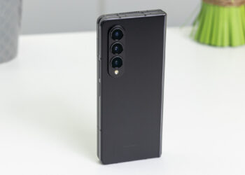 Samsung’s Discover Summer 2023 festivities are wrapping up with an amazing new Galaxy Z Fold 4 deal