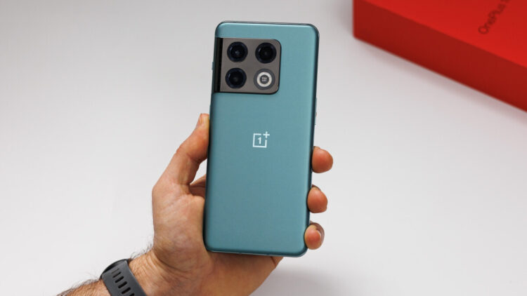 The blazing fast OnePlus 10 Pro is on sale at its highest discounts to date