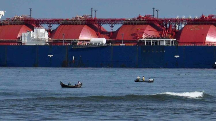 Former Russian unit resumes regular LNG supplies to India