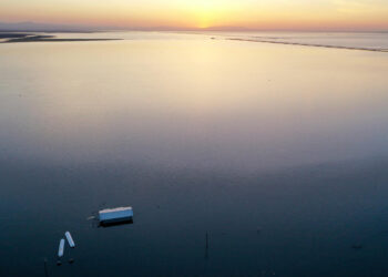 California flooding from record winter snowpack nearly brings historic Tulare Lake to size of Lake Tahoe