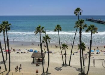 3 Marines attacked by 30 teens, young adults in San Clemente over Memorial Day weekend