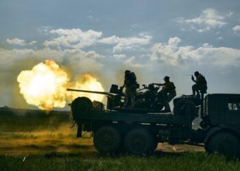 Ukraine has exploited Russia’s monthslong ‘Bakhmut fixation’ as it reclaims territory and sends Russian soldiers running from the ‘meat grinder,’ military expert says