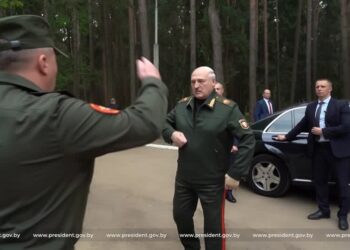 Belarus’ Lukashenko shown on TV chiding military Belarus’ Lukashenko shown on TV chiding military