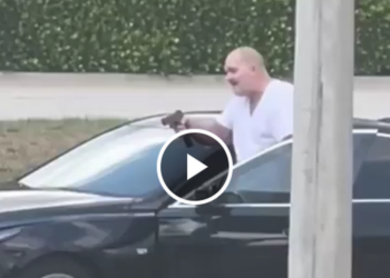 Two men got into an argument at a Broward ATM. One pulled out a semi-automatic gun