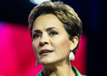 Kari Lake Gives Dumbfounding Take On Donald Trump’s Behavior Toward Kaitlan Collins